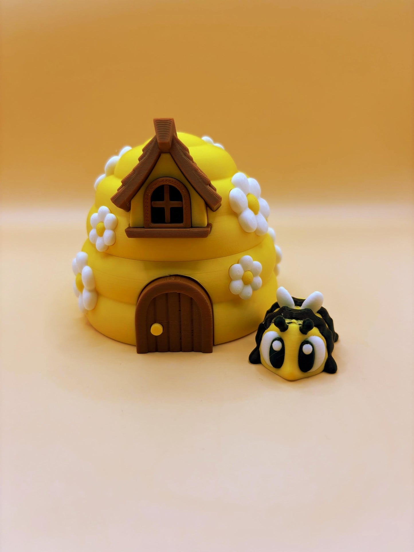 Beatrice the Mini Articulated Bee – With Optional Beehive Home!